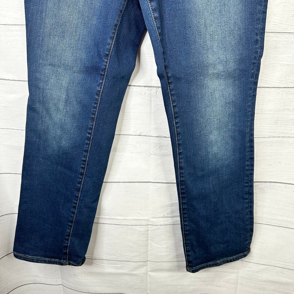 Lands End Womens size 8 Petite Mid Rise Straight Denim Jeans - Picture 4 of 11